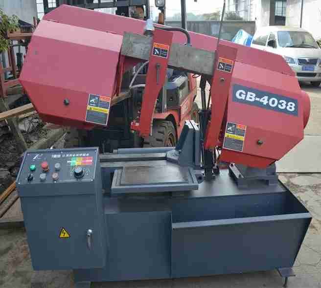 GB4038 bandsaw for metal cutting